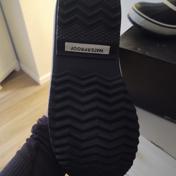 Sorel Winter Carnival Boots - Picture 2 of 4